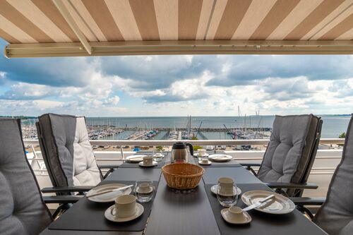 Balkon mit Meerblick
