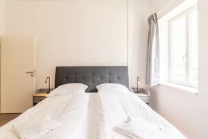 Schlafzimmer II